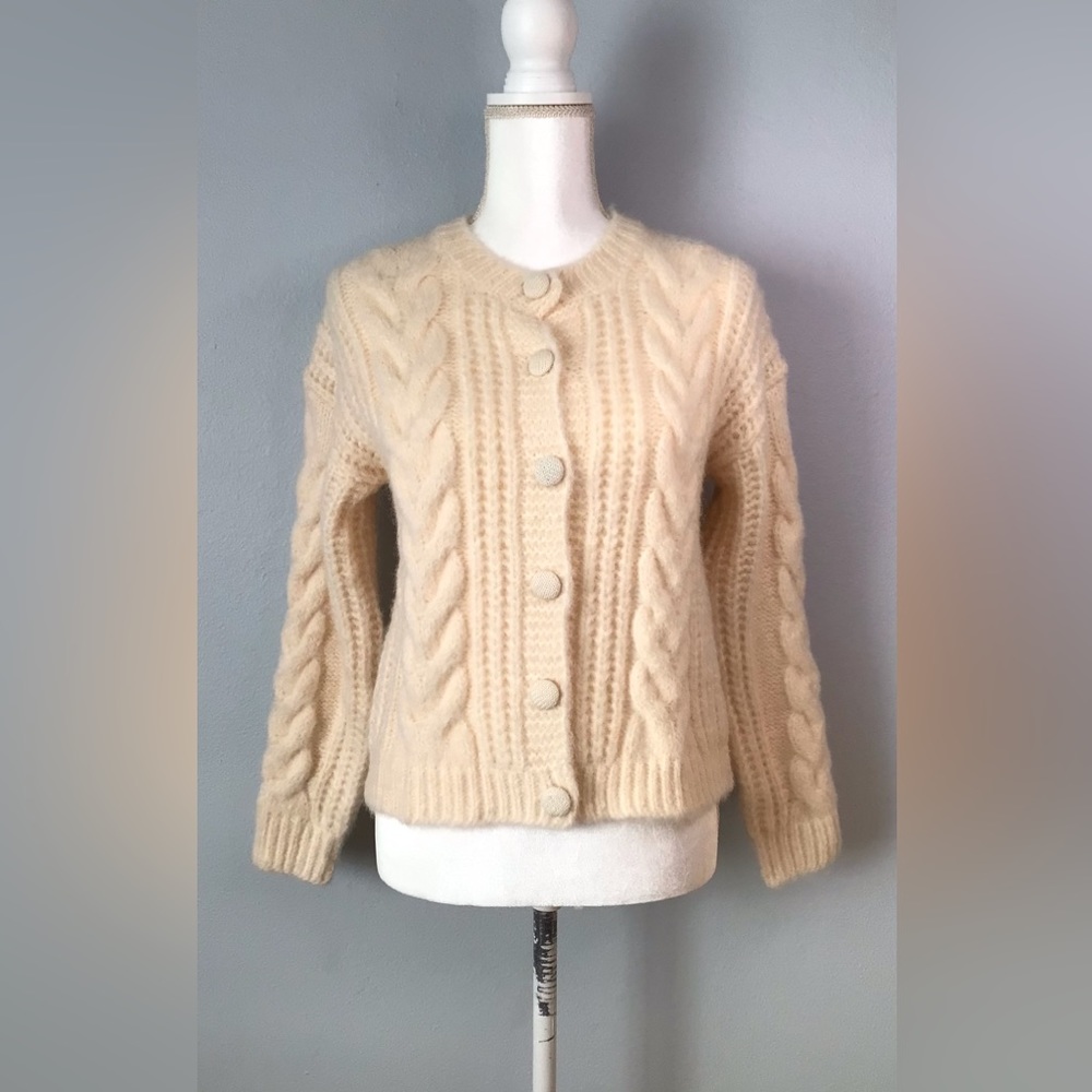 New HYFVE Cable Knit Chunky Cardigan Cropped